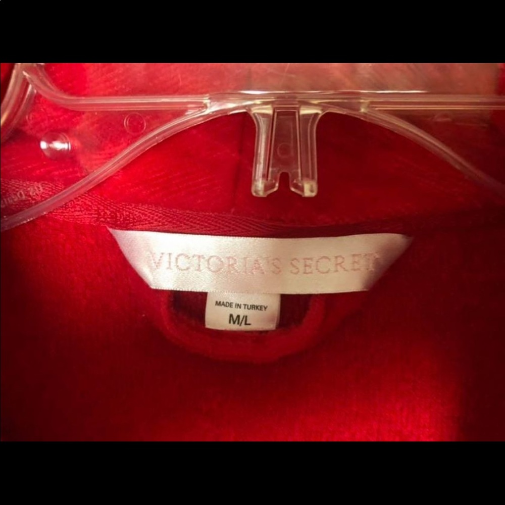 VS Red robe - Picture 2 of 2